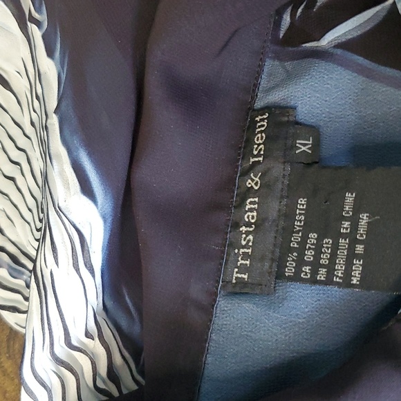 Black & white textured sheer scrunched tattoo mesh button up blouse - Picture 6 of 8